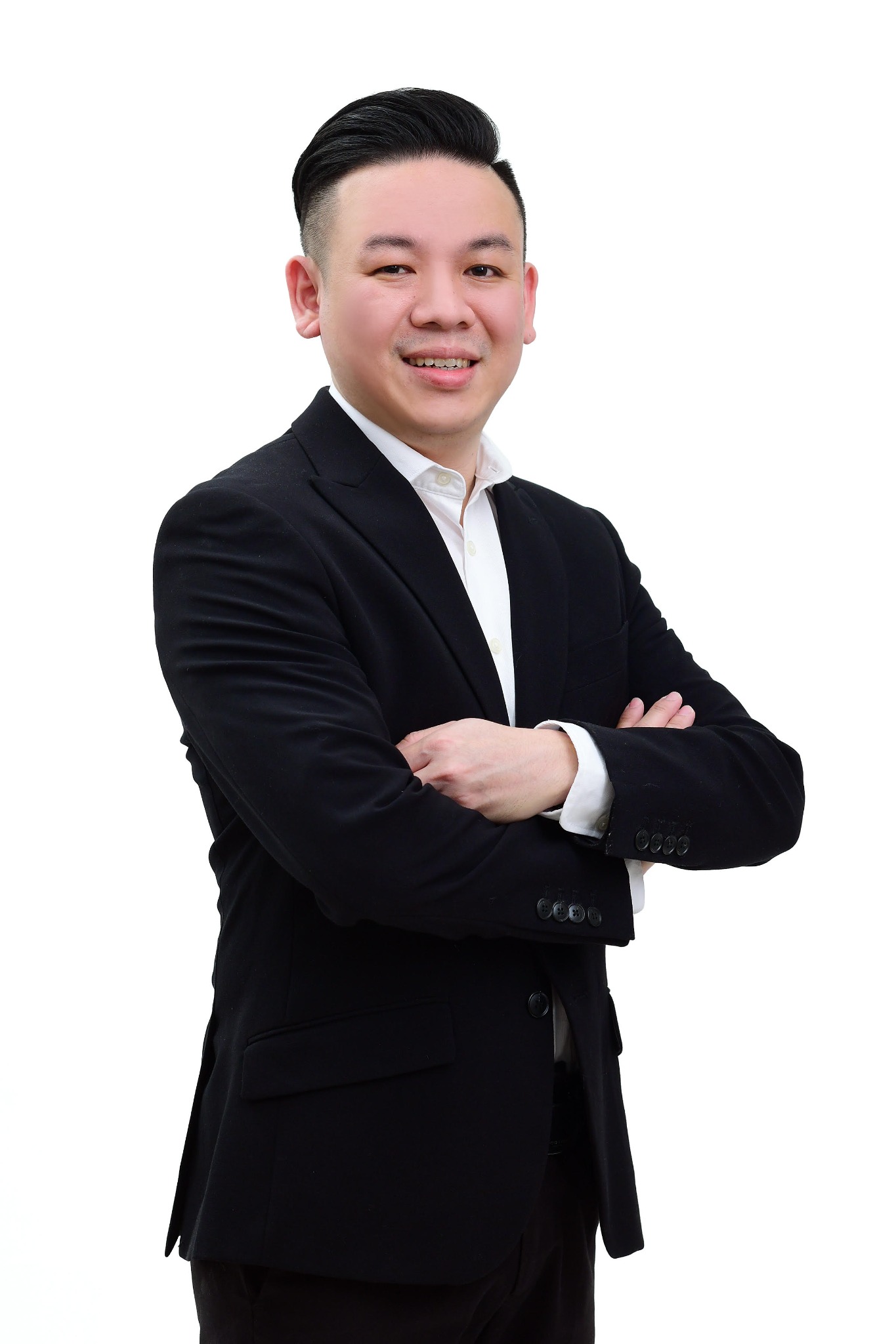 陈汉昇 Hamson Tan,黑色西装与白色衬衫职业照